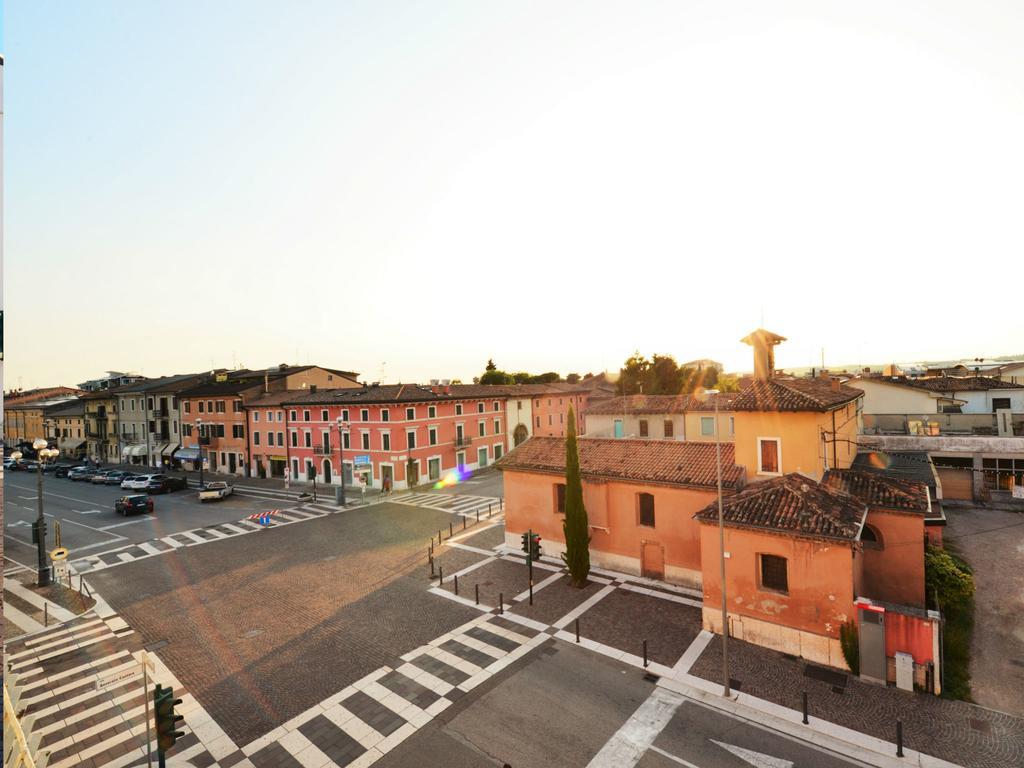 Residenza Emma Apartment Villafranca di Verona Luaran gambar